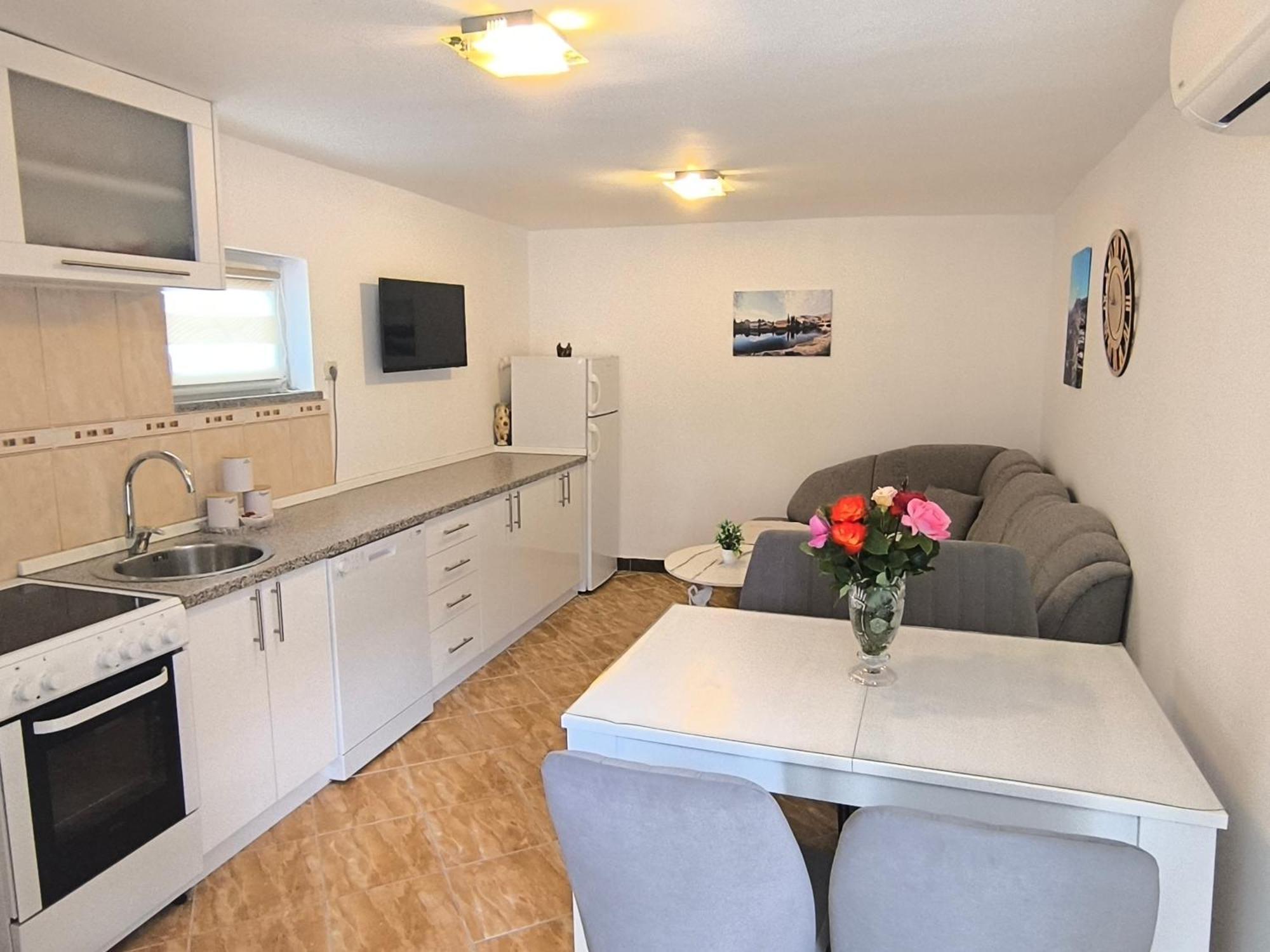 Apartman Vukalovic تريبينيي المظهر الخارجي الصورة